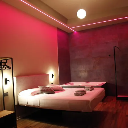 Unique Trastevere Apartment *